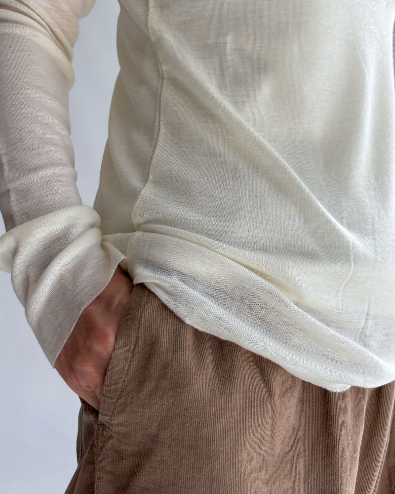 Crew neck slim fit (wool) in White