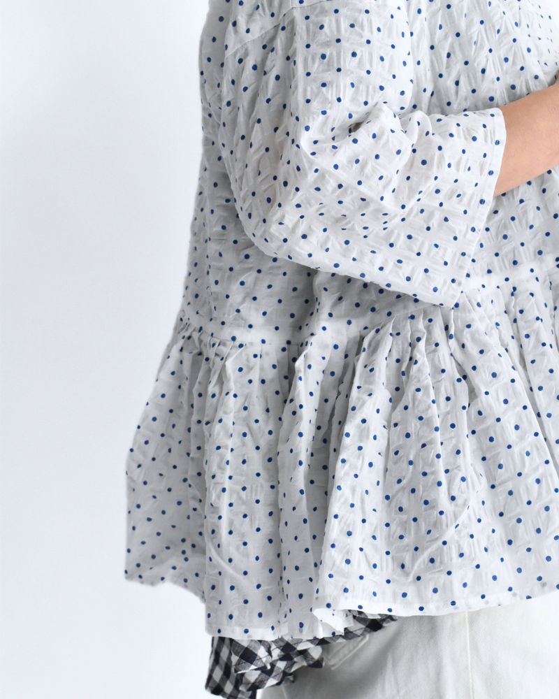 Ripple Dot Cache-coeur Blouse in White/Blue
