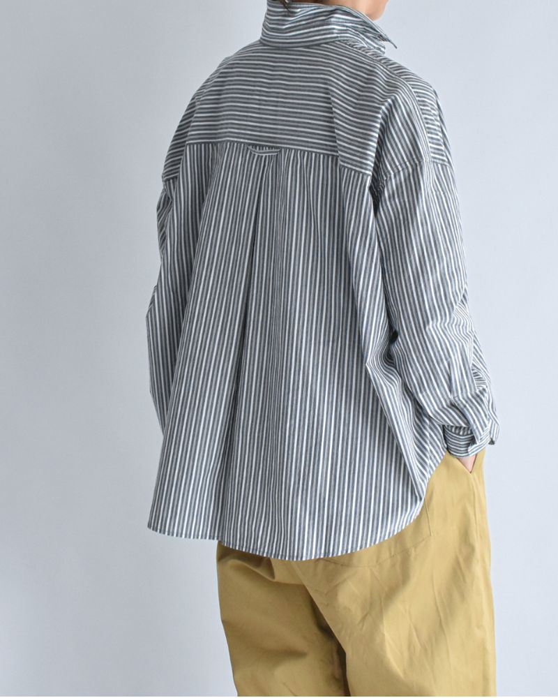 Regular Collar Big Shirt in White/Navy
