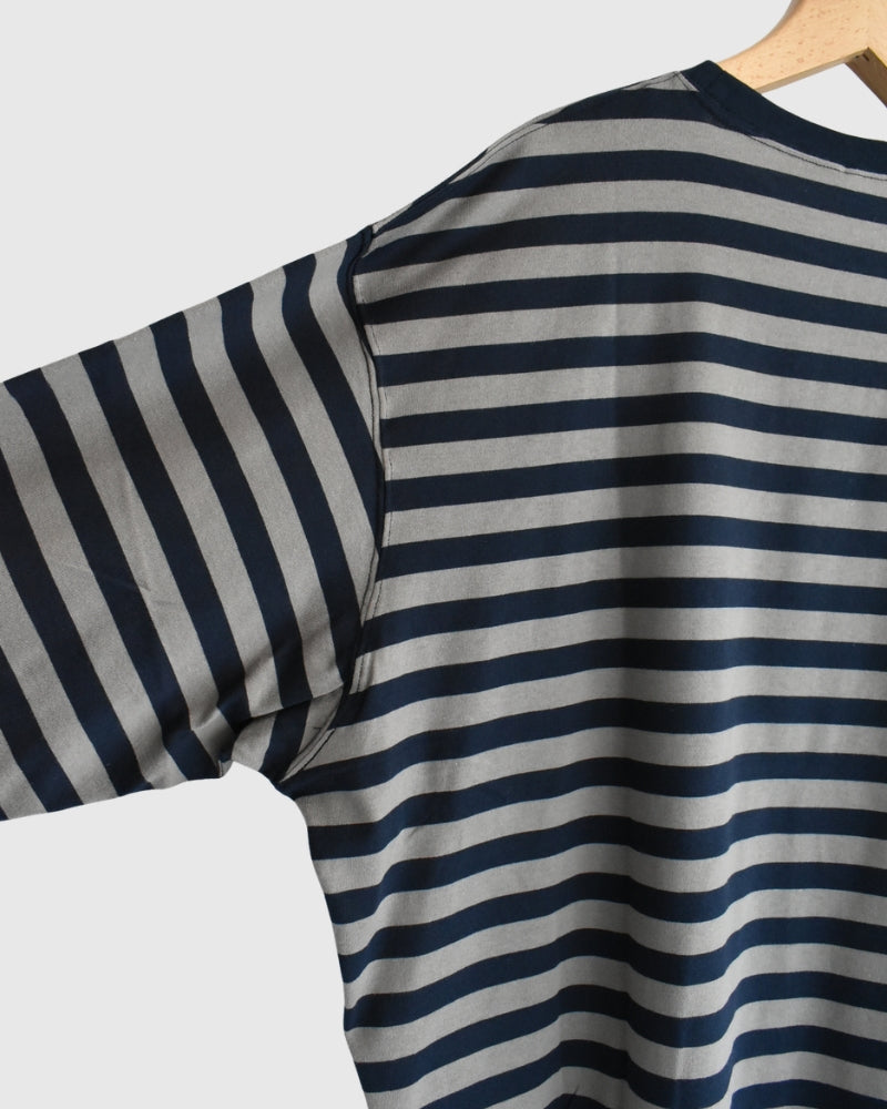 Tuck Cocoon T-Shirt in Gray/Navy Border