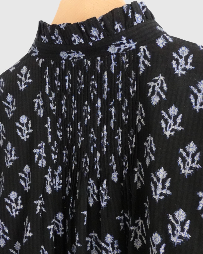 FRILL COLLAR SHIRT WITH MINI PINTUCK in Black