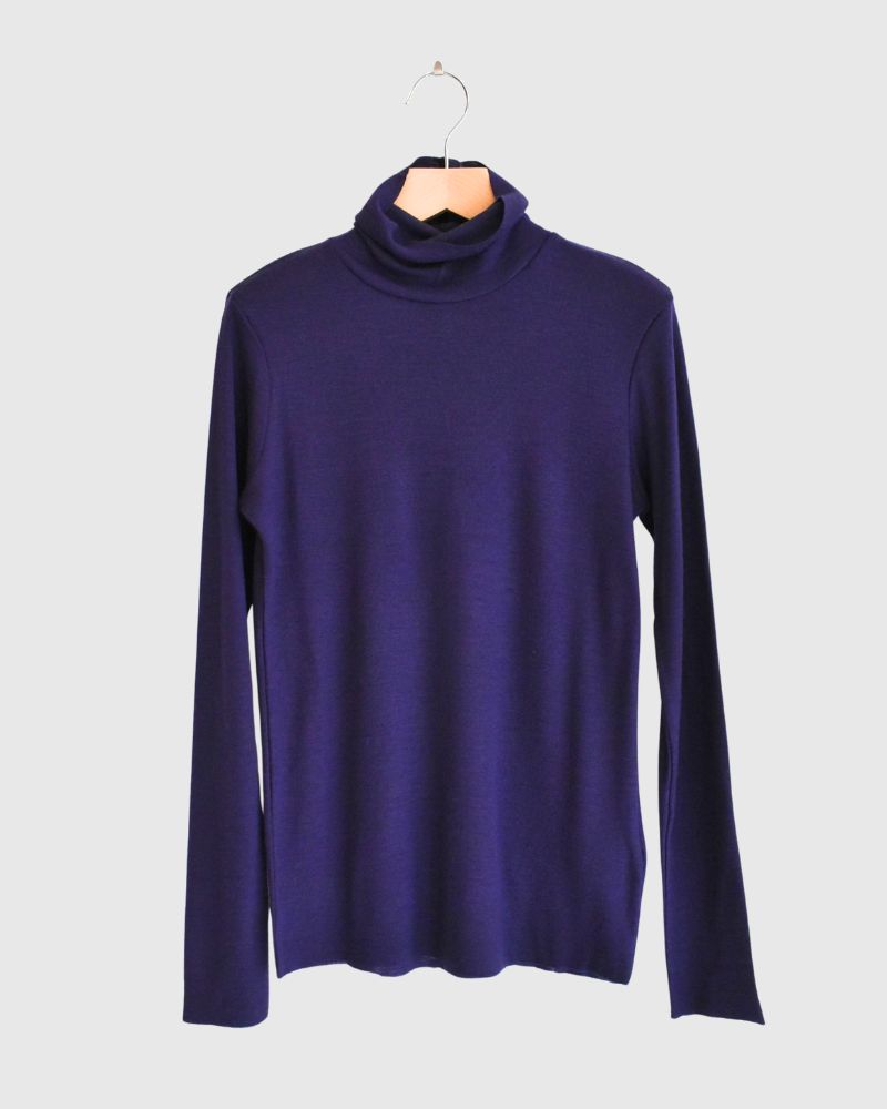 High-neck slim fit (wool) in Purple