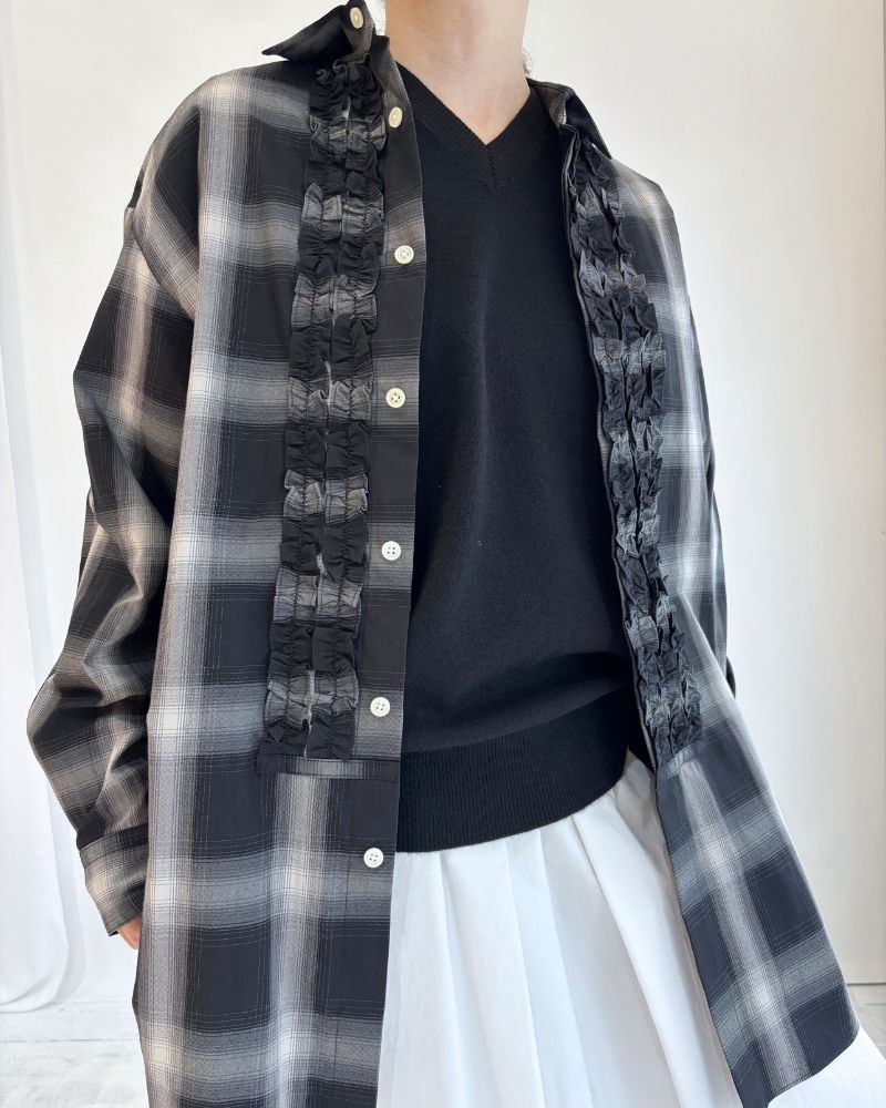 GINNY V-neck knit pullover in Black