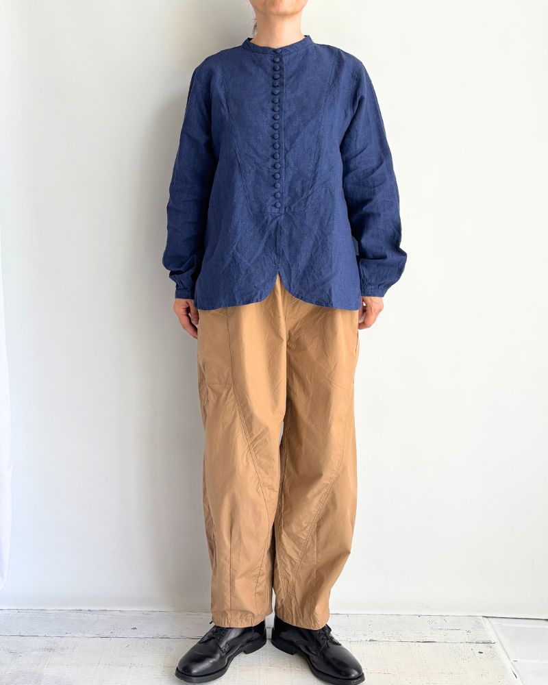 Indigo linen shirt in Indigo