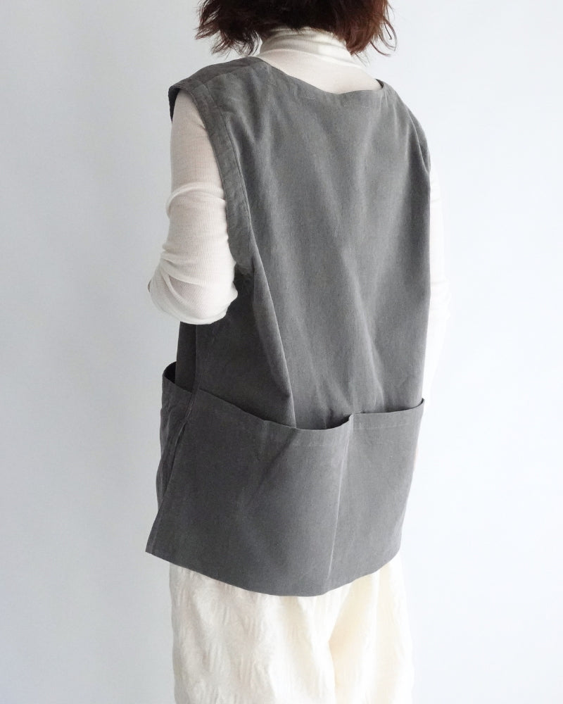 Work Pullover Vest (Corduroy) in Gray