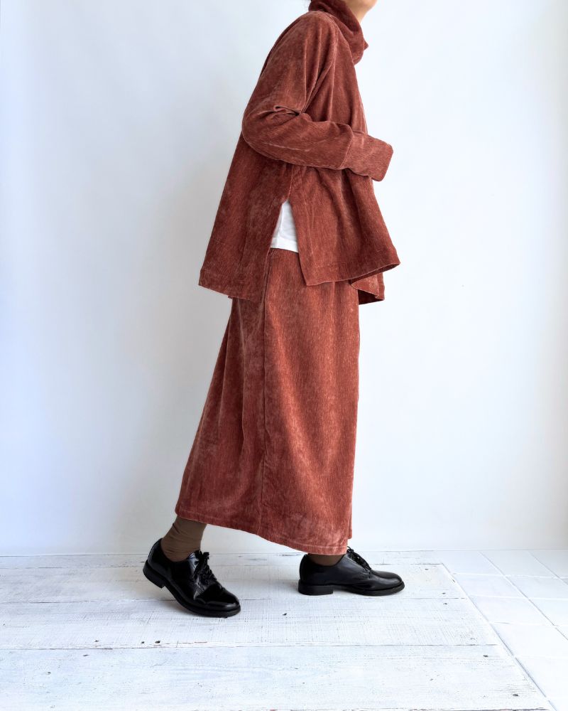 High-neck flared design top 'BONI' in Teracotta