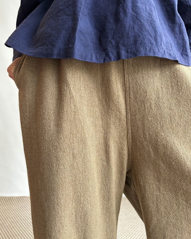 MERINO WOOL ORIHIMEDAKI PANTS in Beige