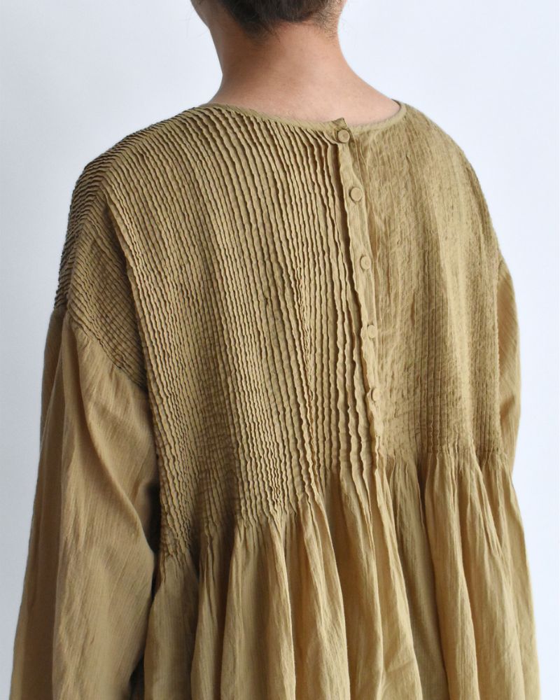 Crew-Neck 3/4 SL Shirt with Mini Pintuck in GreyKhaki