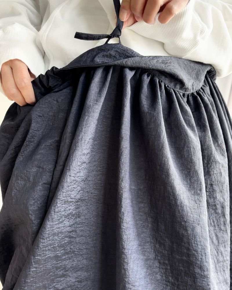 Vintage Cloth Shoulder Strap Skirt in Navy