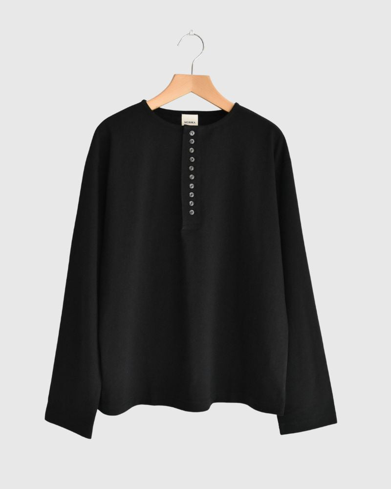 10-Button Tee in Black
