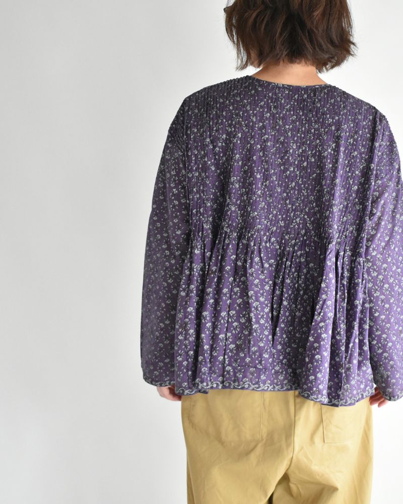 Crew-Neck Button Shirt with Pintuck in Purple