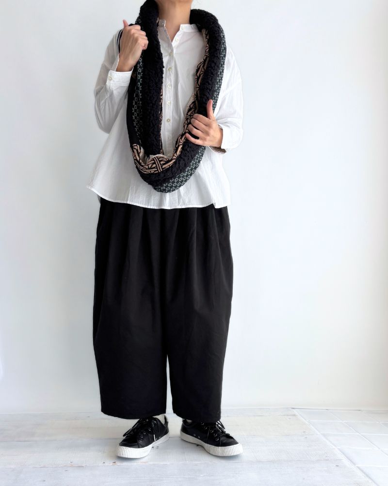 Satin Camille Tuckd Pants in Black