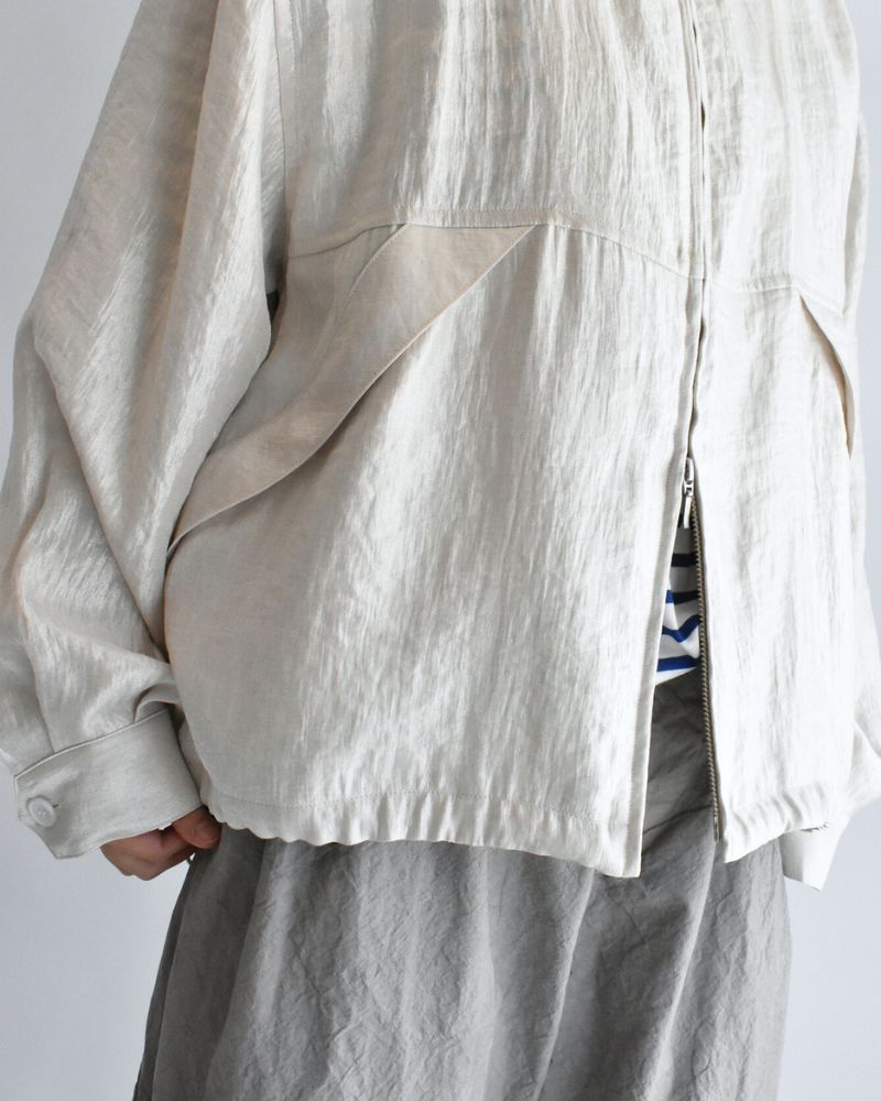 Shiny Hoodie Blouson in OffBeige