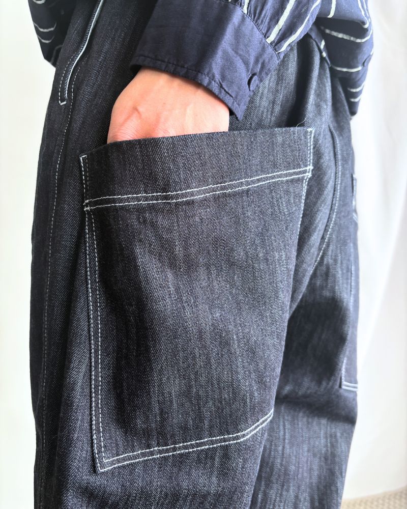 Big Pocket Cropped Pants in Navy