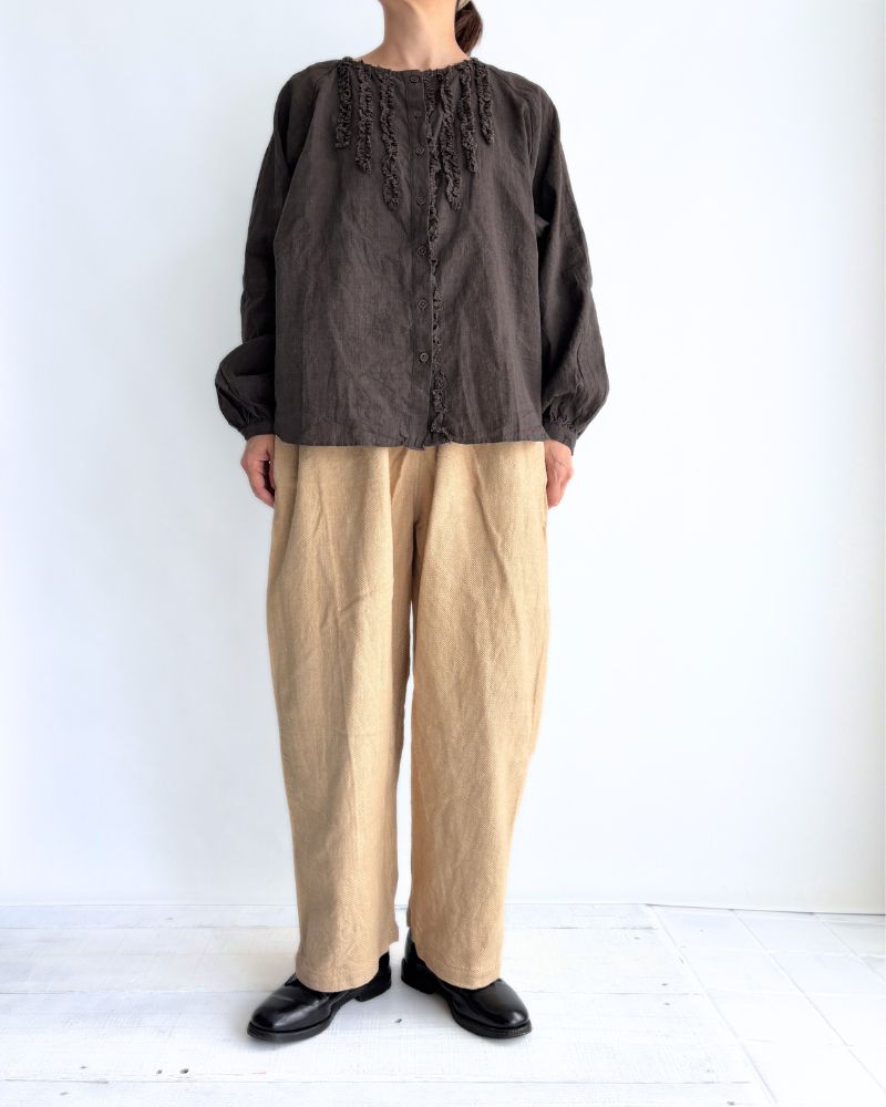Hand Span Cotton Linen Ruffle Blouse in DarkBrown