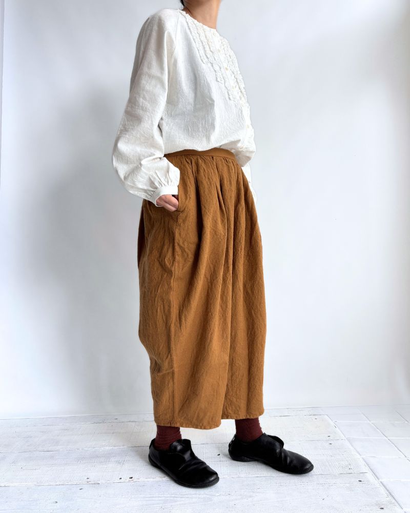 CAMILLE WOOL TUCK PANTS in Camel