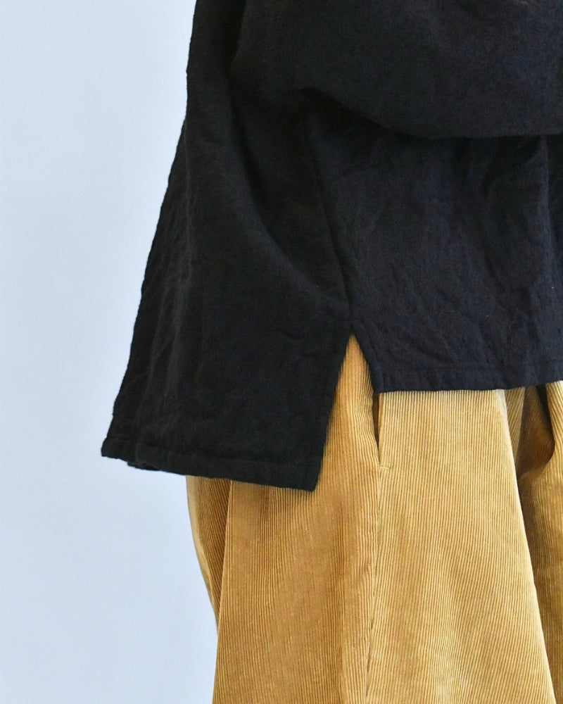 Wool Box Pullover in Black