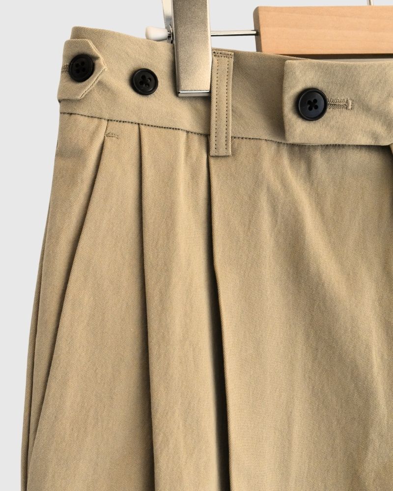 KARL-CHINO Center Press Pants in Beige