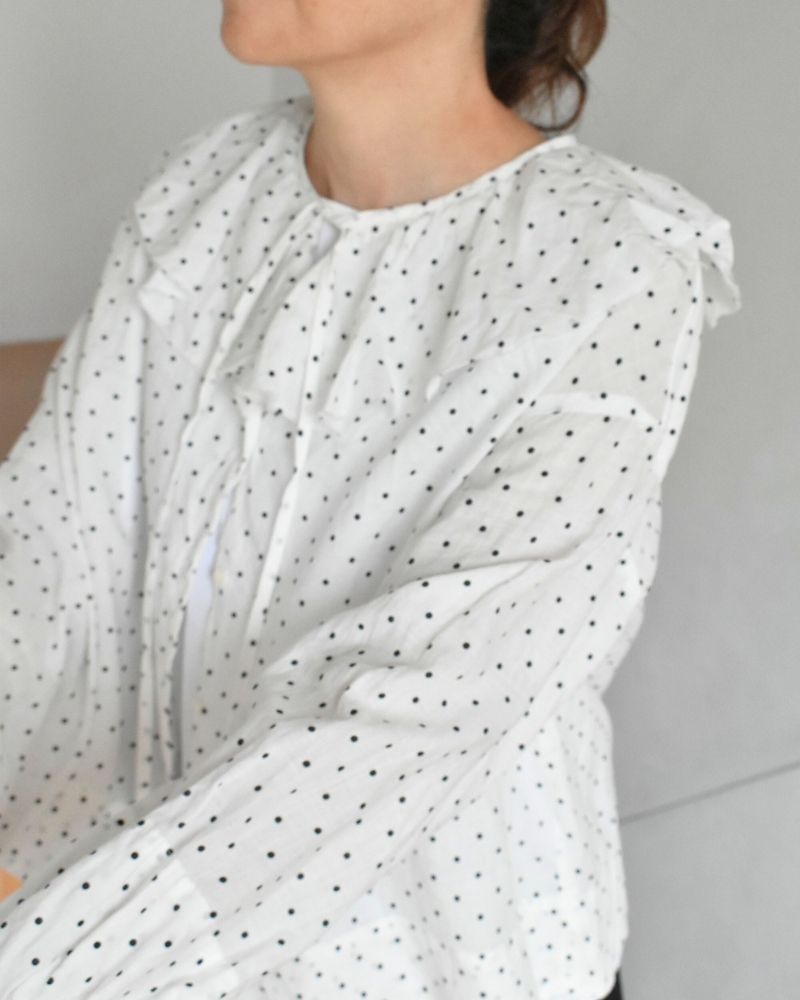 [Pre-order] S/S G1166 ORIGINAL SMALL DOTS 2WAY FRILL BLOUSE (Early March – Mid-March)