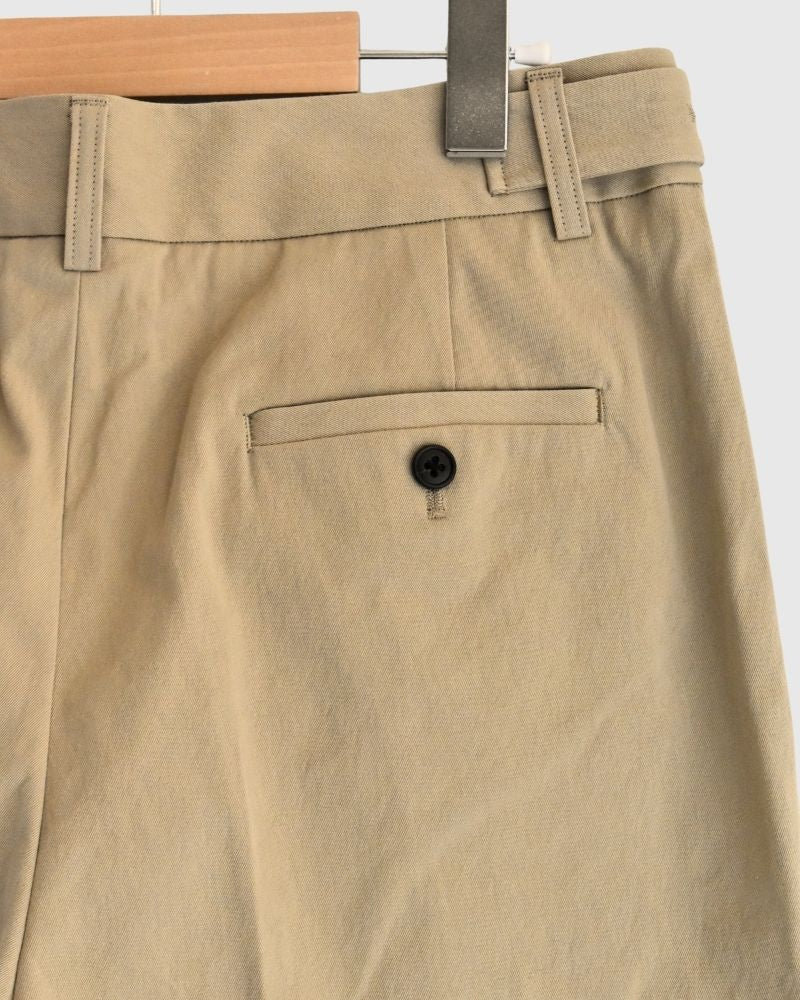 KARL-CHINO Center Press Pants in Beige