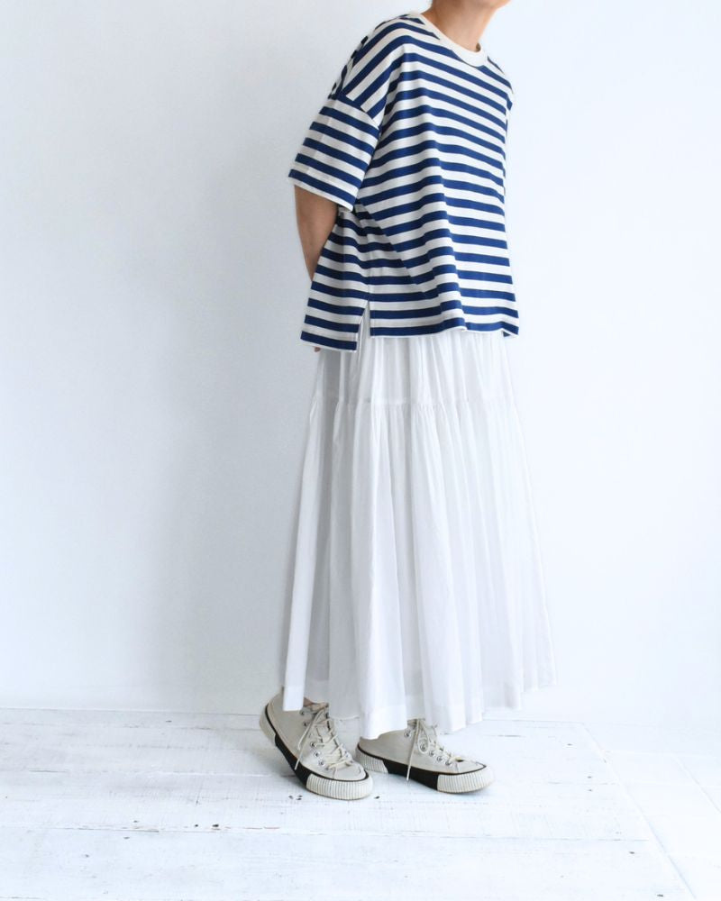 Crew-Neck Slit T-Shirt in Blue/White