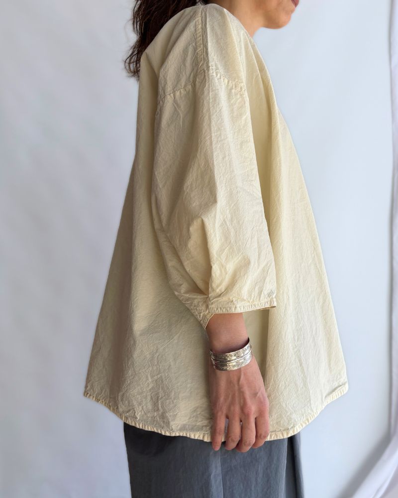 Shrink Pullover in Ivory