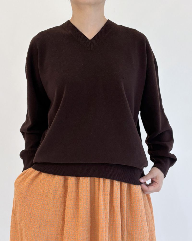 GINNY V-neck knit pullover in Brown