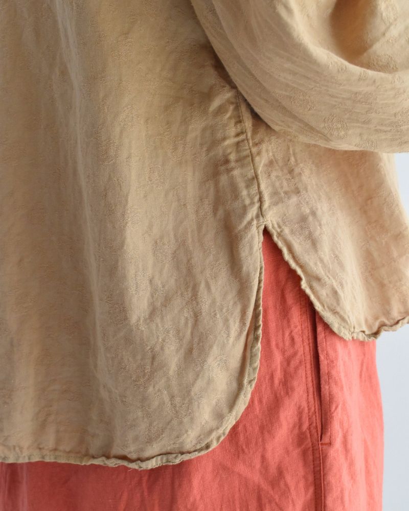 ANTIQUE ROSE JACQUARD MODERNIST BLOUSE in AntiqueBeige