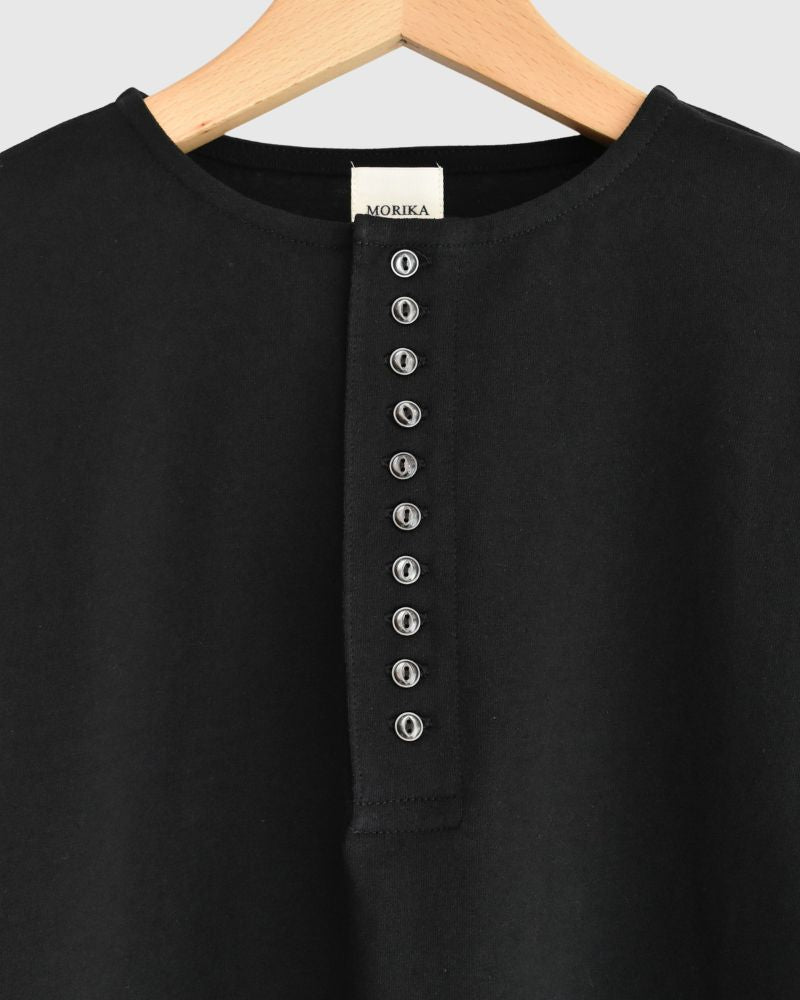10-Button Tee in Black