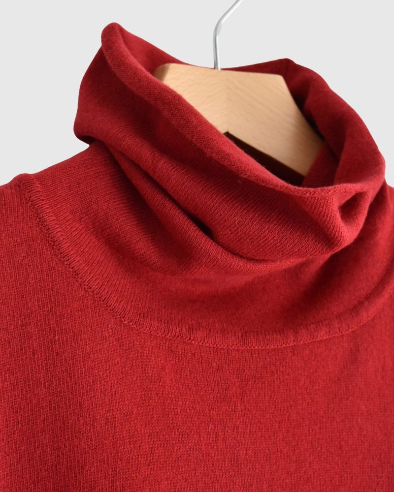 12GG Plain Stitch Drop Shoulder Polo Neck with Slit in Red