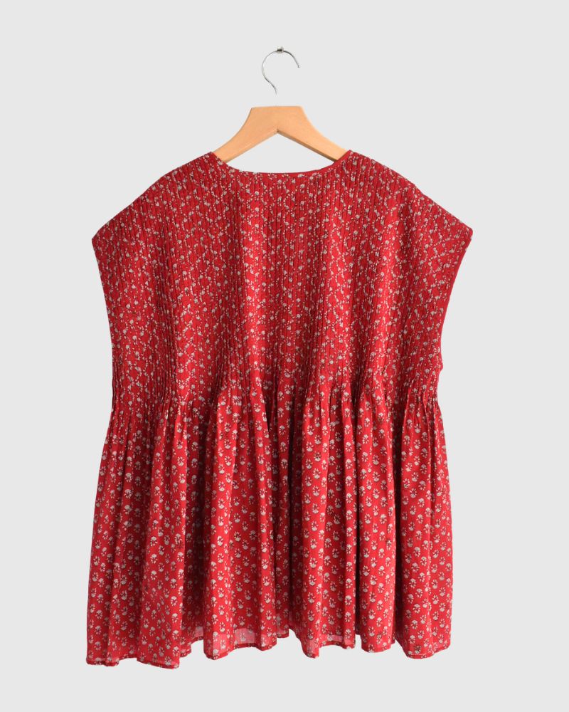 Crew-neck Button French Sleeve Shirt with Pintuck in Red
