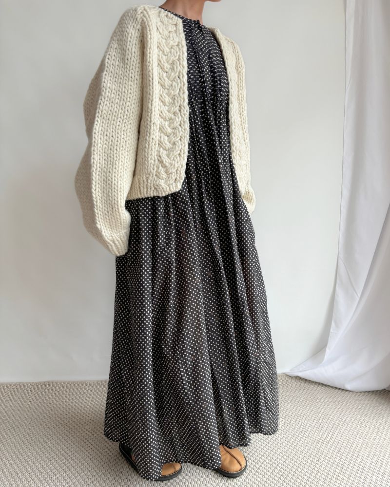 PERU Hand-Knit Short Cardigan in White