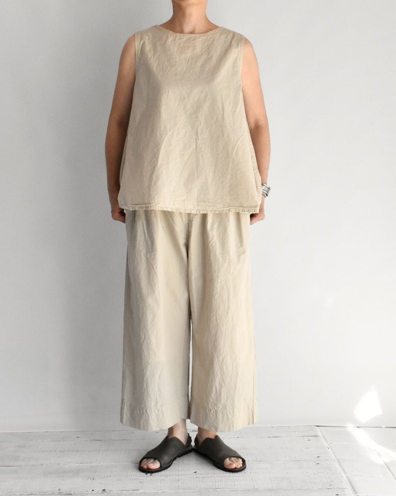 Shrink Sleeveless Top in Beige