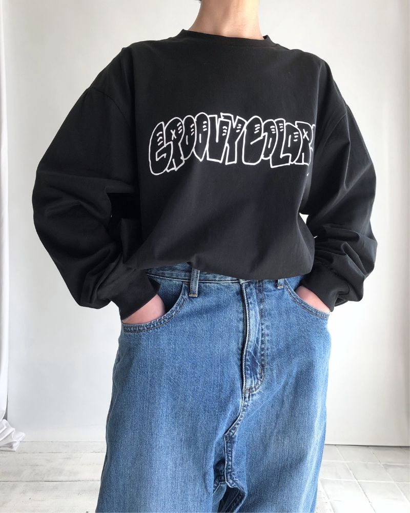 Graphic Logo Long Sleeve Tee (MENS) in Black