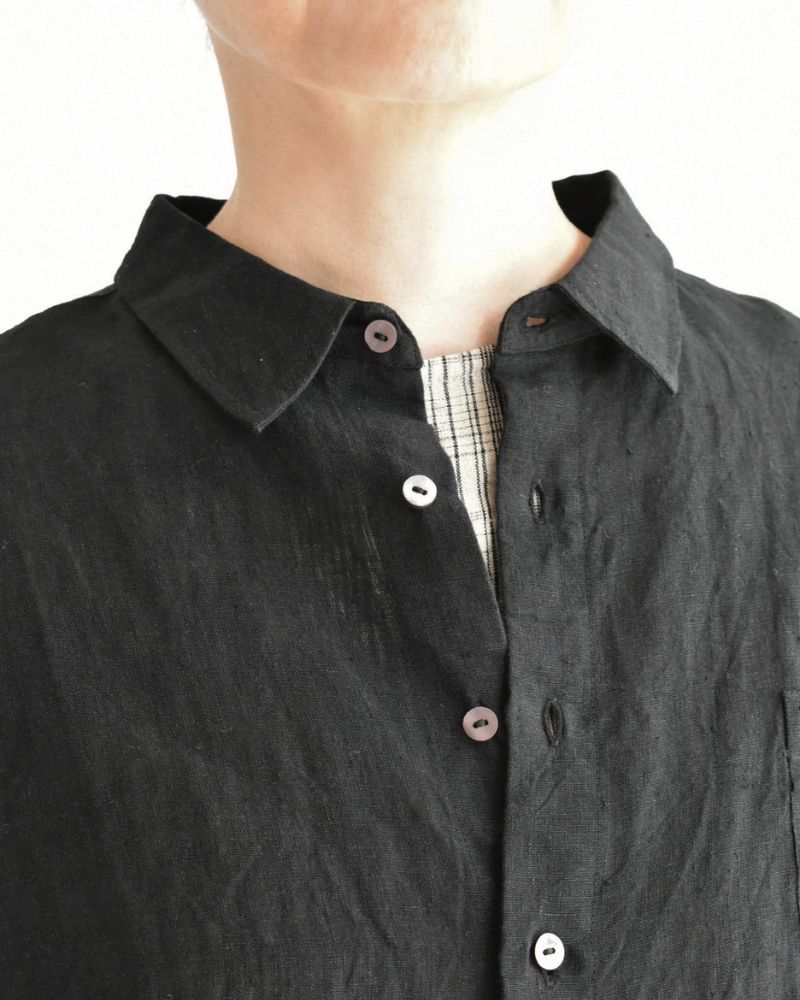 Handwoven 60×60 Linen Square Shirt in Black