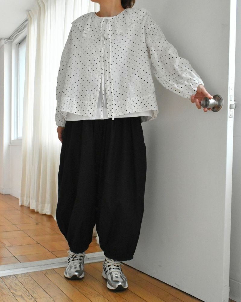 [Pre-order] S/S G1166 ORIGINAL SMALL DOTS 2WAY FRILL BLOUSE (Early March – Mid-March)