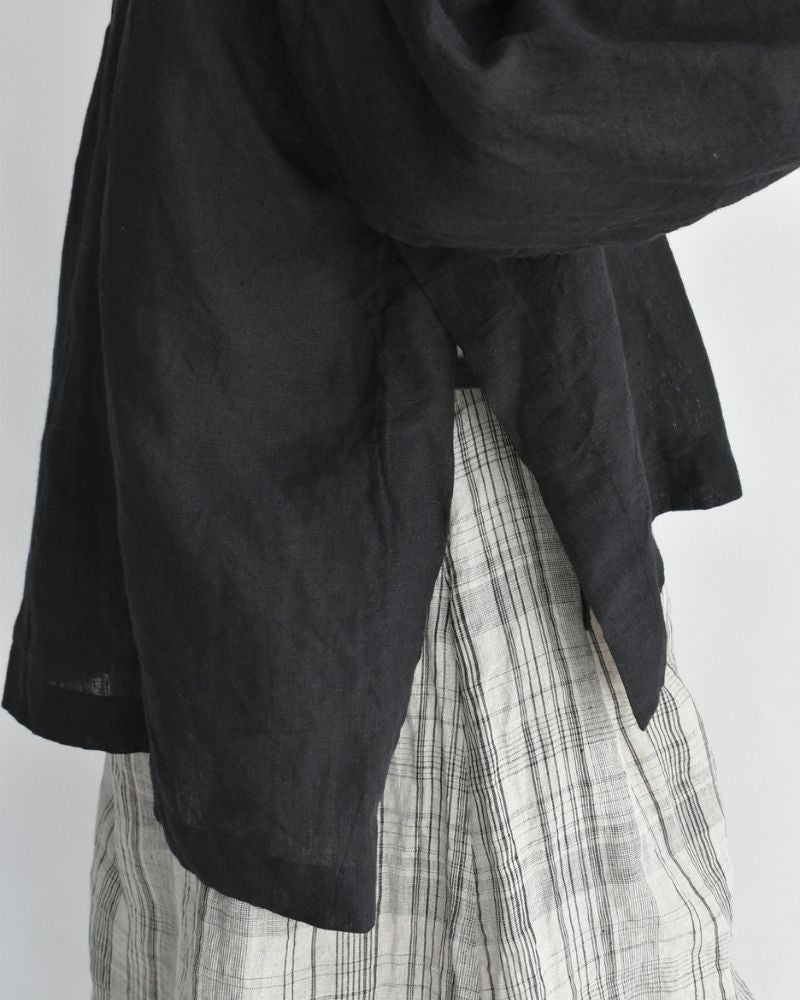 Handwoven 60×60 Linen Square Shirt in Black