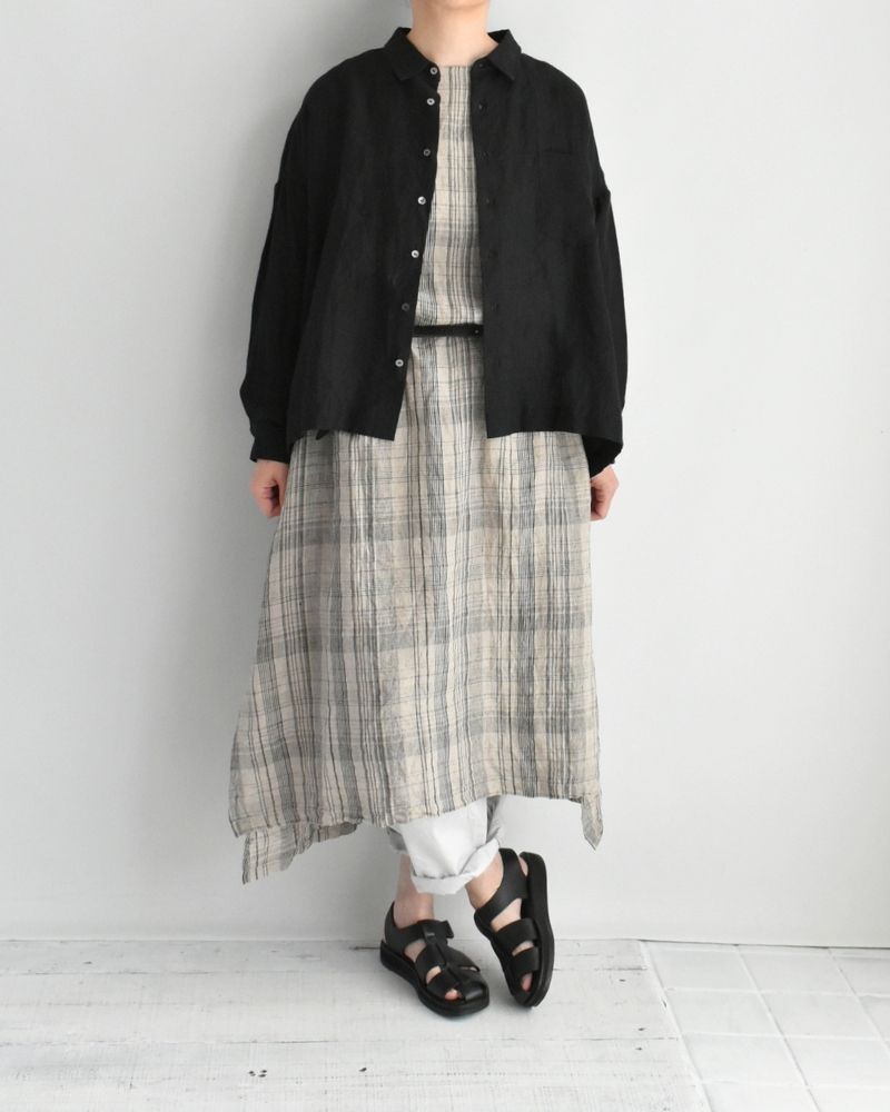 Handwoven 60×60 Linen Square Shirt in Black