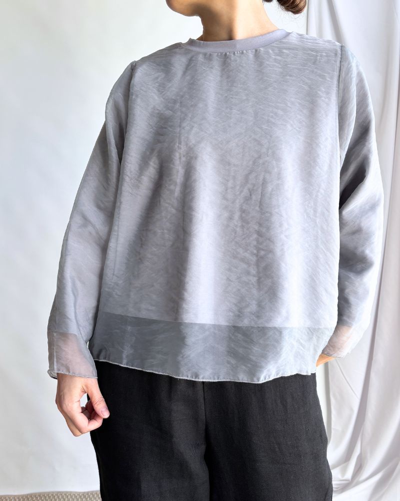 Layered Design Top 'SANE' in LightGray