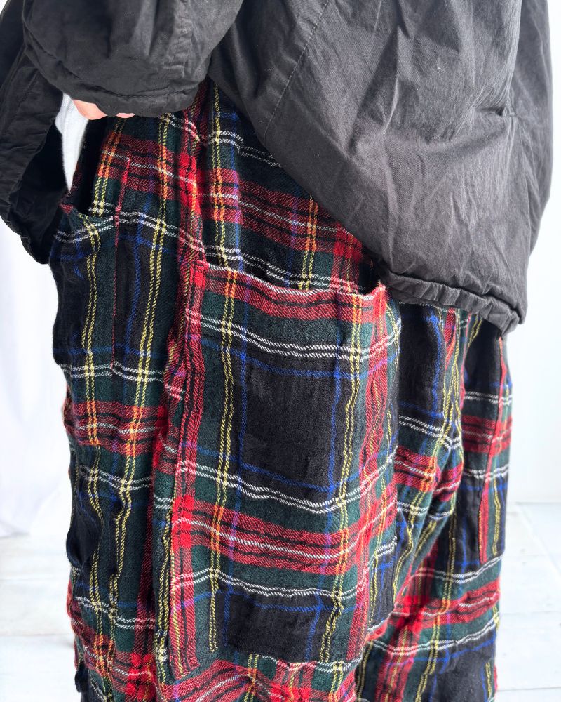 Cotton wool tartan check pants in Black