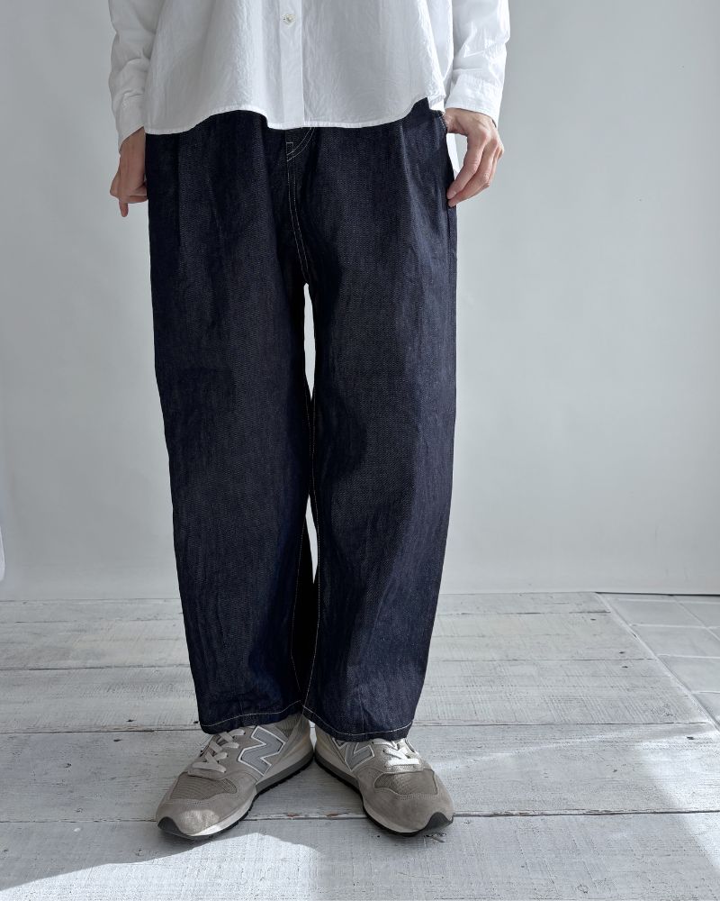 Cocoon Tapered Pants (DENIM) in Indigo
