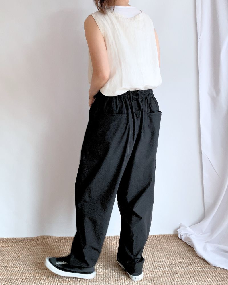 4WAY STRETCH COCOON PANTS 'HAPI' in Black