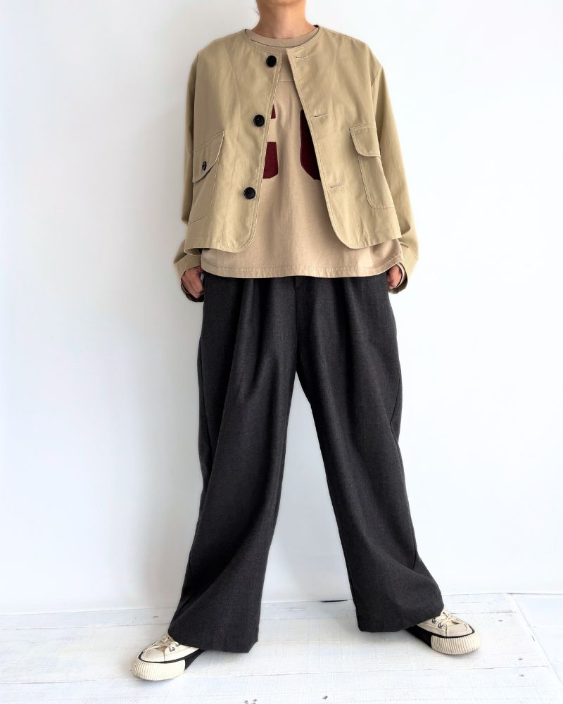 ROCKY-GABA Collarless Jacket in Beige