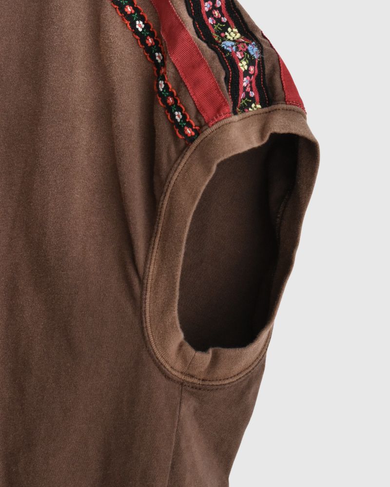 Vintage-style Tyrolean Tape Sleeveless T-shirt in Brown