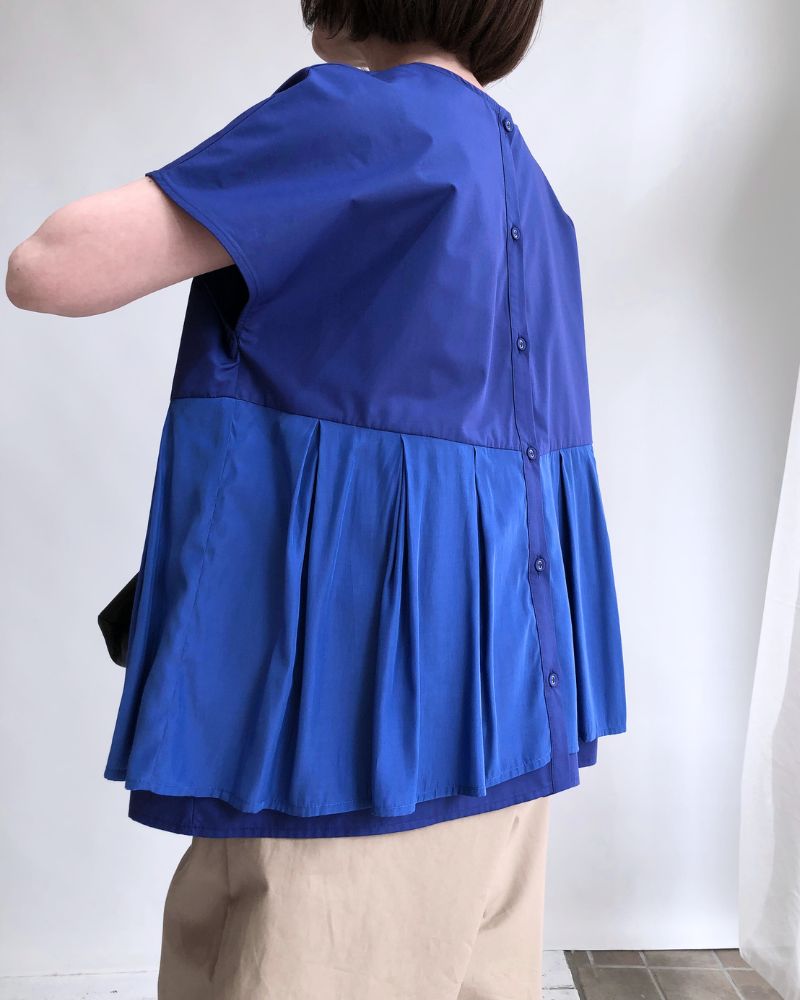 2WAY Tuck Design Top 'UTA' in Blue
