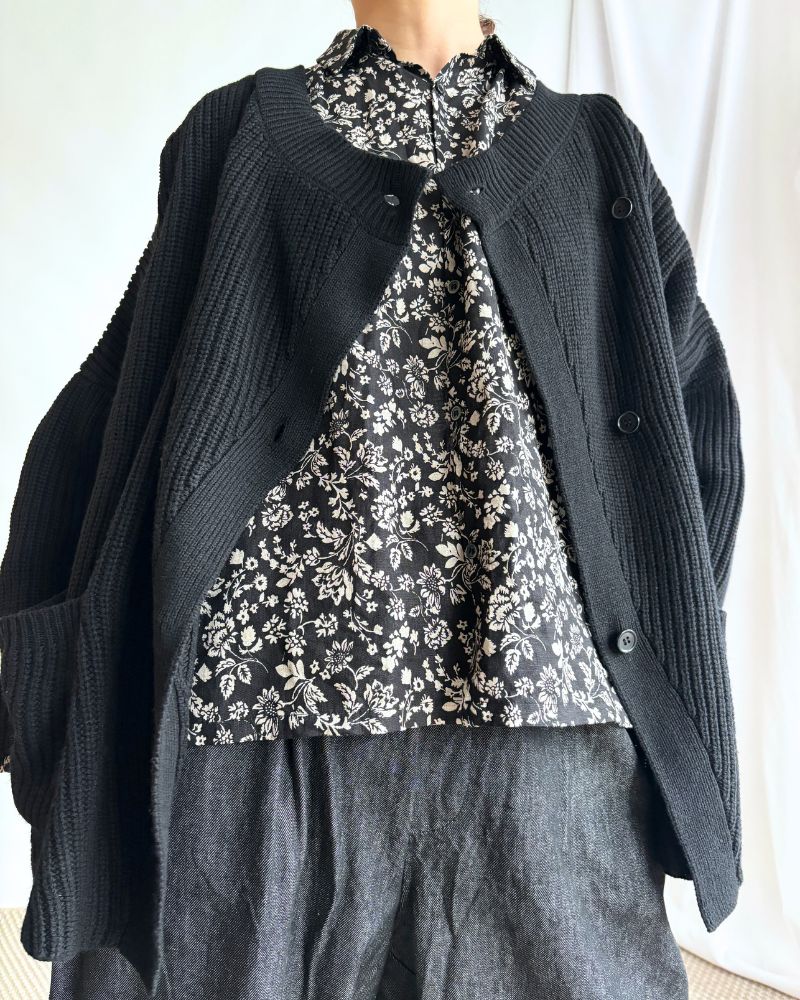 Lamb Wool Diagonal Cardigan in Black