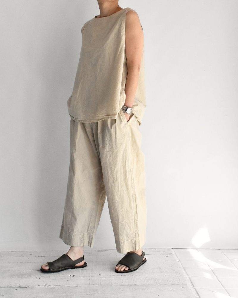 Shrink Sleeveless Top in Beige