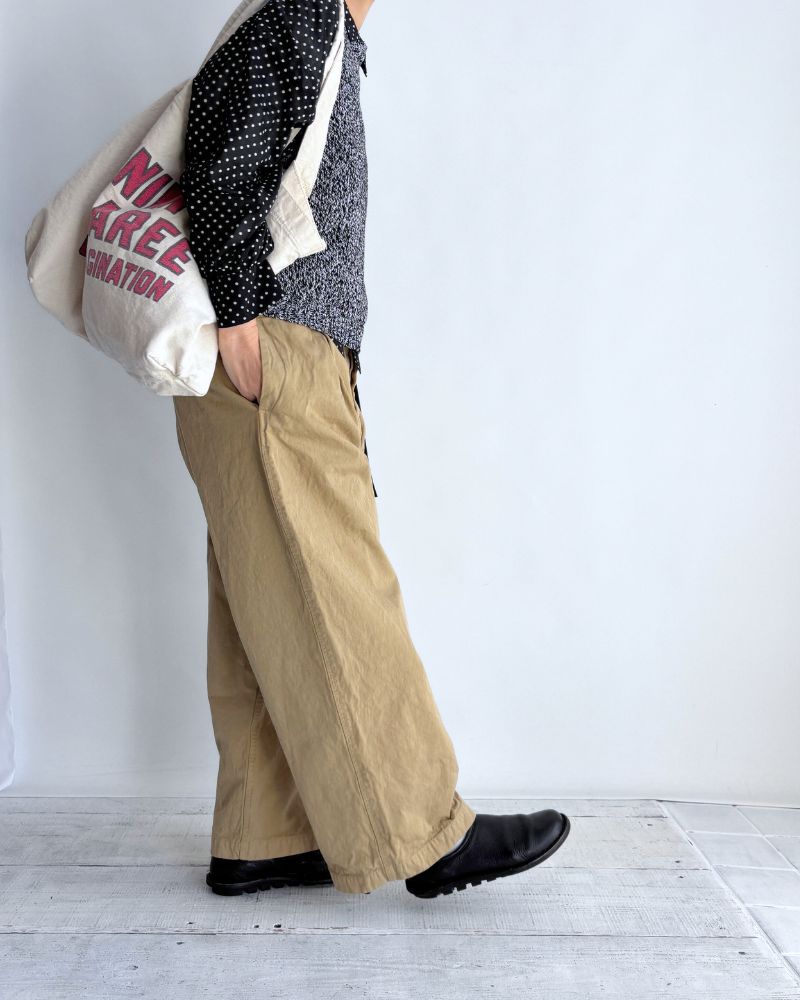 One-tuck Chino Pants in Beige