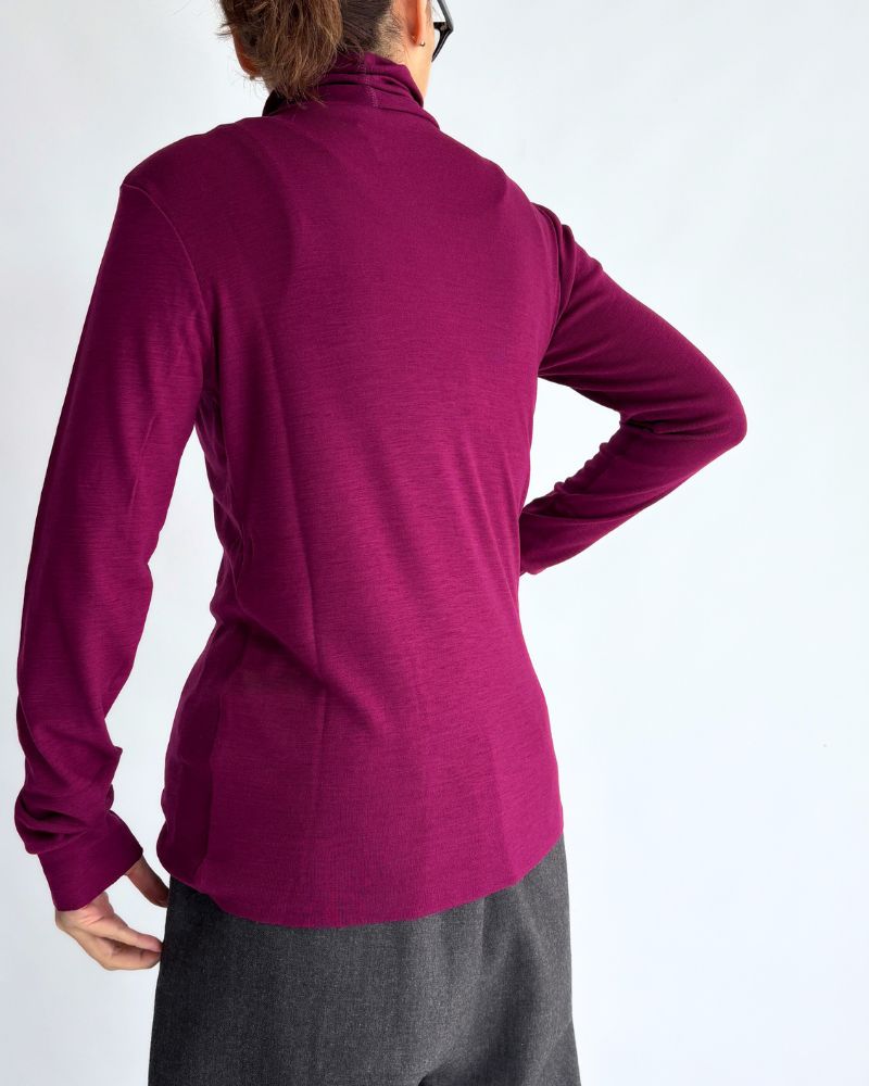High-neck slim fit (wool) in CherryPurple