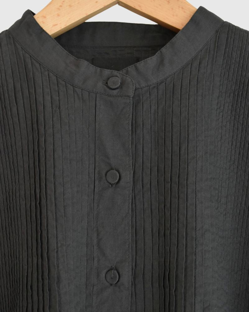 BANDED COLLAR SHIRT WITH MINI PINTUCK in CharcoalGray